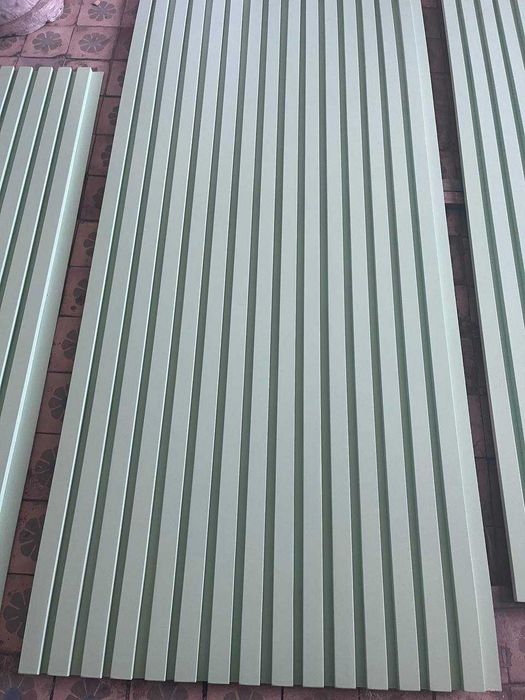 Рейка з дерева на стіну. Декоративні акустичні панелі, перегородка.