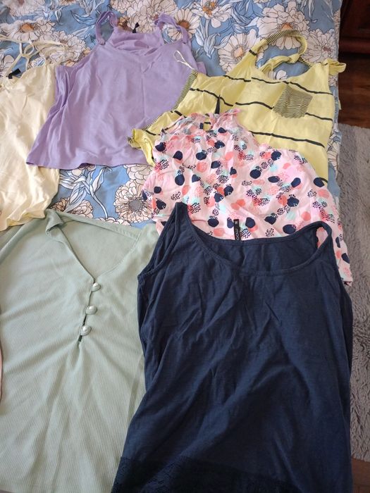 Koszulki damskie rozmiar m-l. Stan bdb
