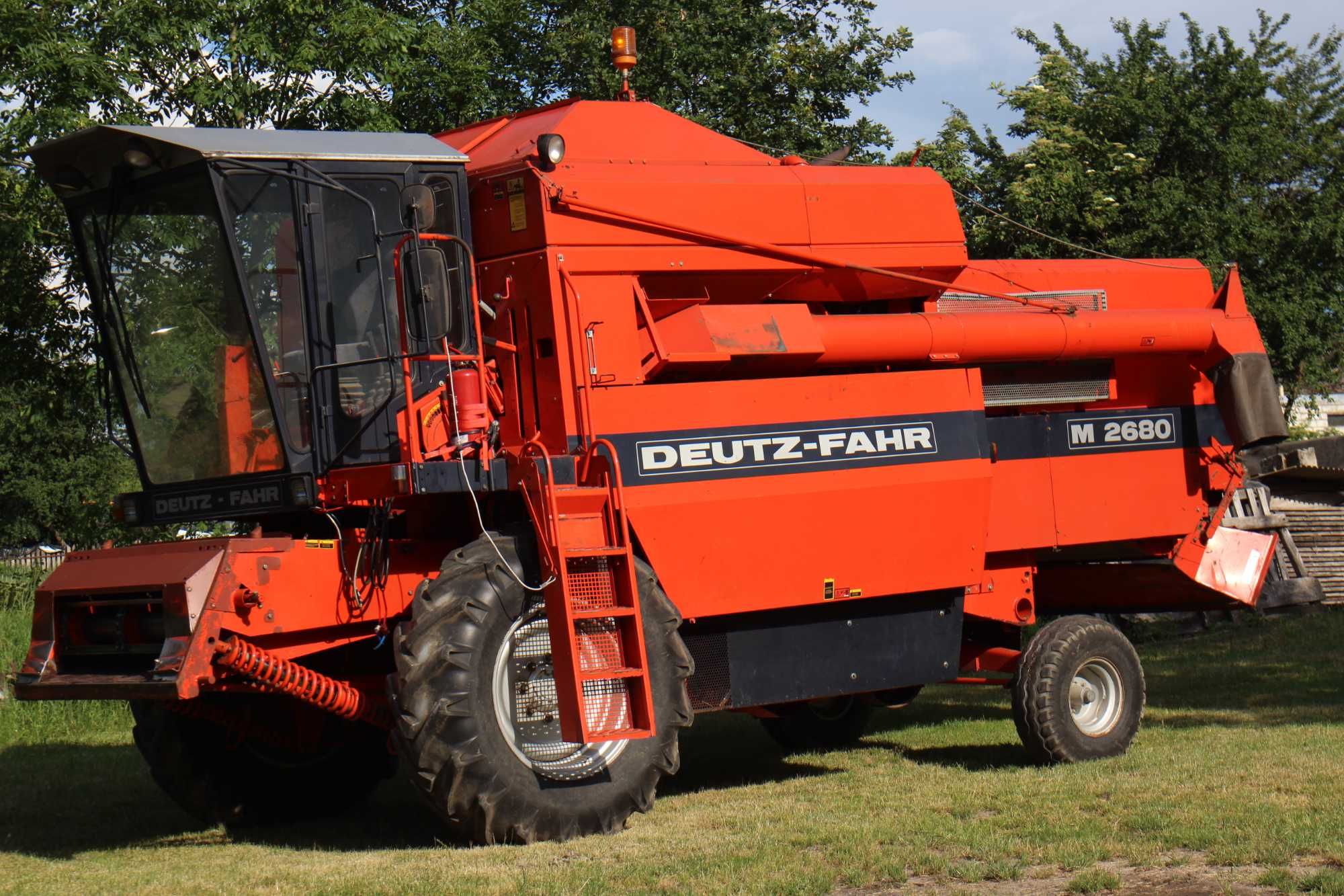 Sprzedam kombajn zbożowy Deutz Fahr M2680