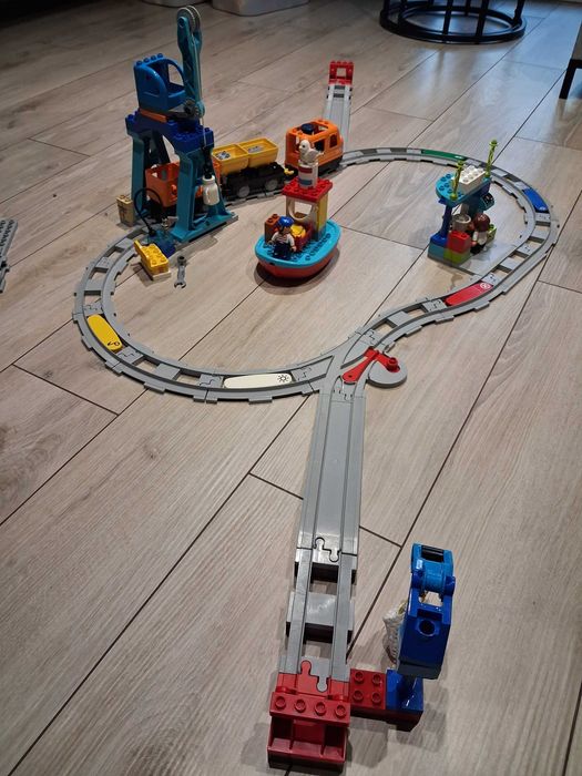 LEGO DUPLO 10875 Pociąg towarowy z dźwiękiem