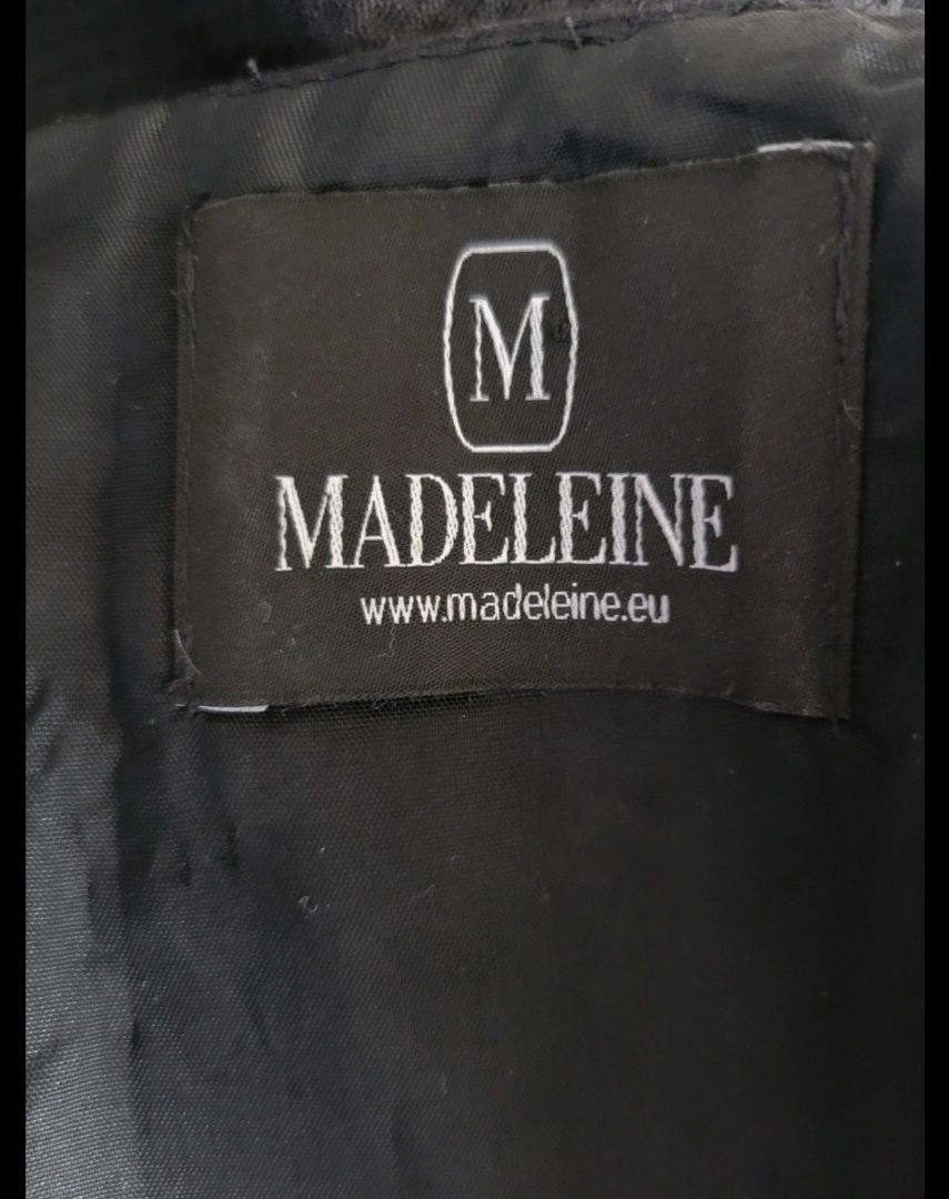 Czarna sukienka piękna czarna firmy Madeleine