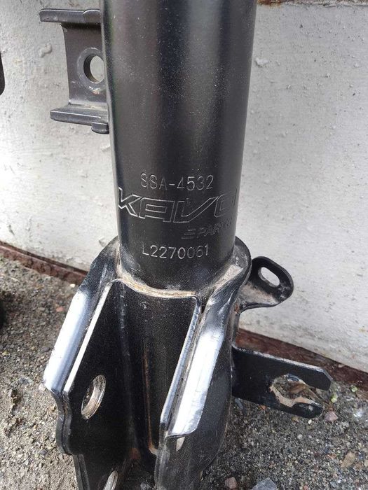 Стойки амортизаторы Мазда Cx5 (mazda) (Cx5)