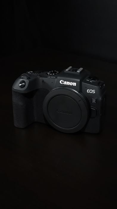 Canon RP Corpo + RF 24-105mm F4 6.1 (Bateria e Carregador Incluido)