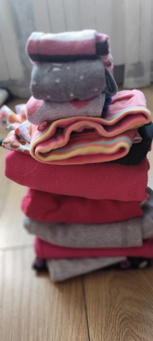 Zestaw ubrań dla dziewczynki rozm. 110/116