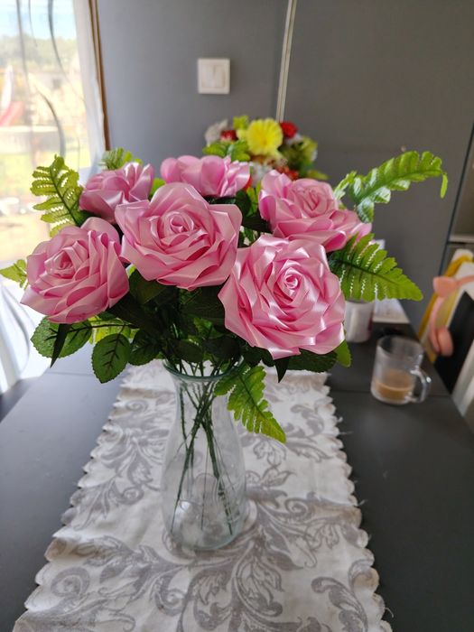 Piękne różyczki ze wstążki