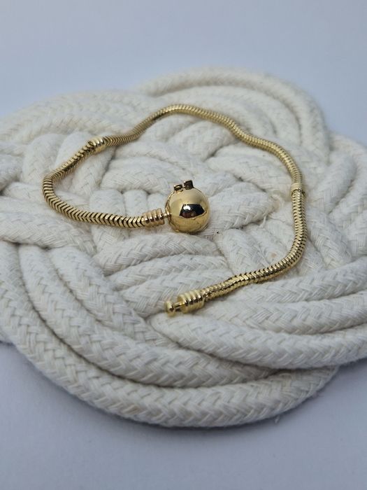 Złota bransoletka żmijka typu Pandora 19,50 cm