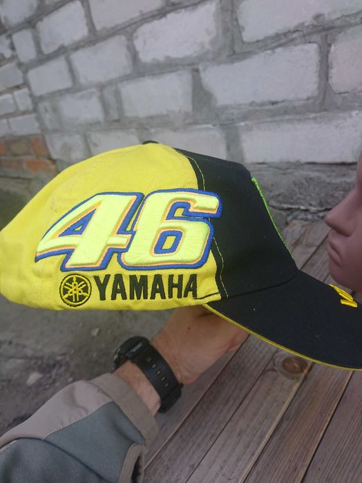 yamaha valentino rossi 46 кепка