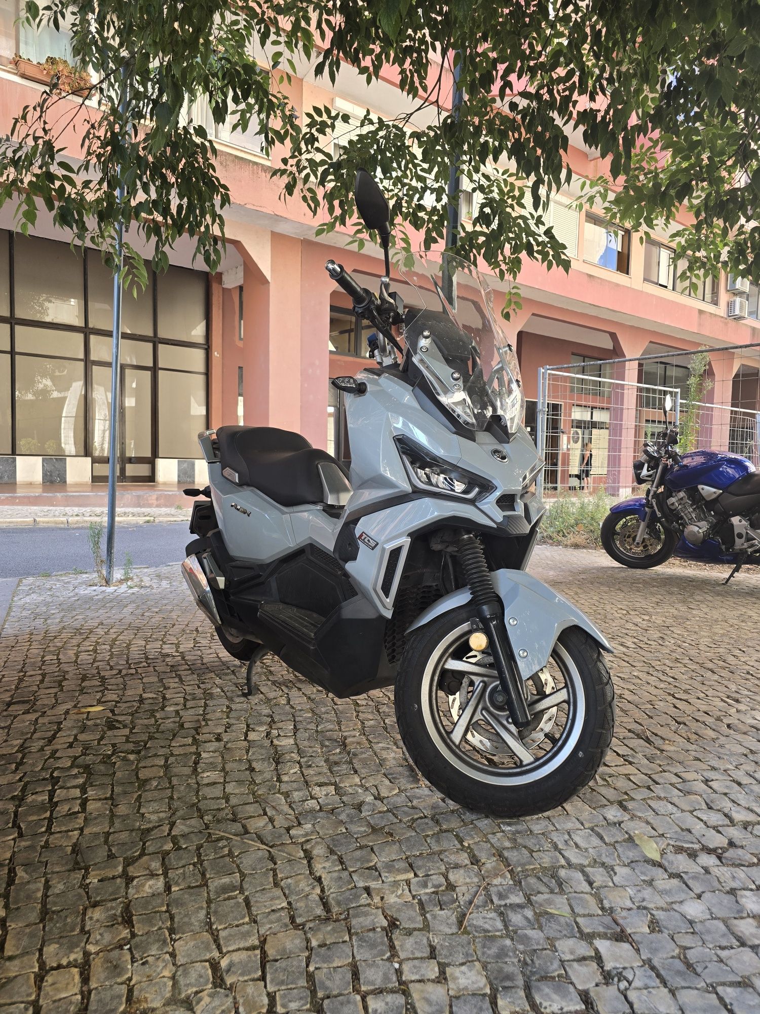 SYM ADX 125 com 3 anos de garantia