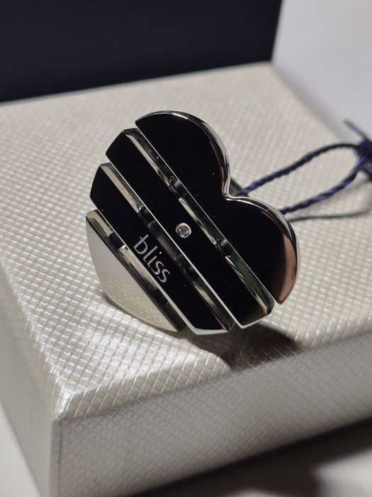 Каблучка з діамантом від італійського бренду Bliss