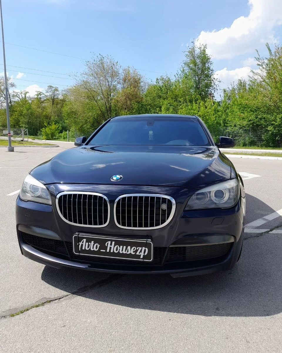 Продам BMW 750 I 4.4 TWIN TURBO