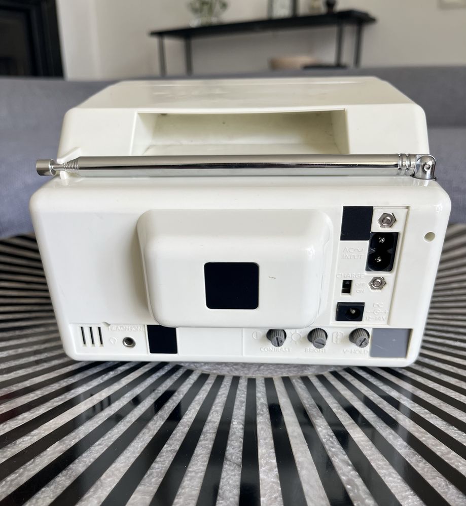 Mini telewizor z lat 80/90 z logo Pepsi jak nowy