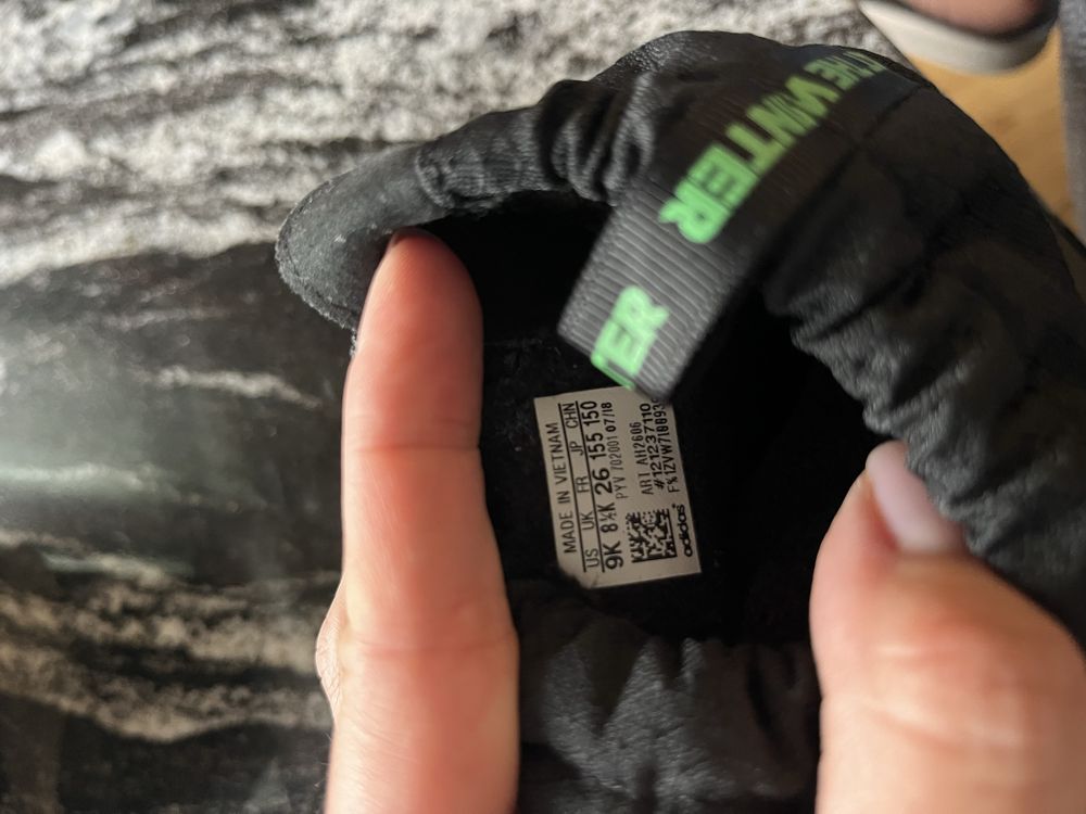 Adidas kozaki trzewiki dla dziecka r. 26