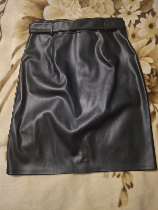 Спідниця з екошкіри 50р