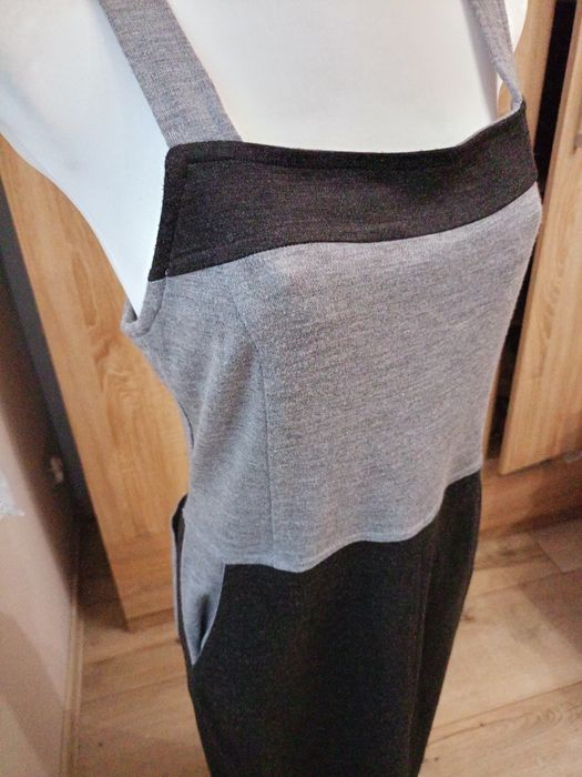 Długa sukienka damska.