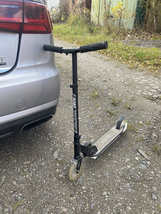 Самокат дитячий Neon Spectre з LED підсвіткою колес