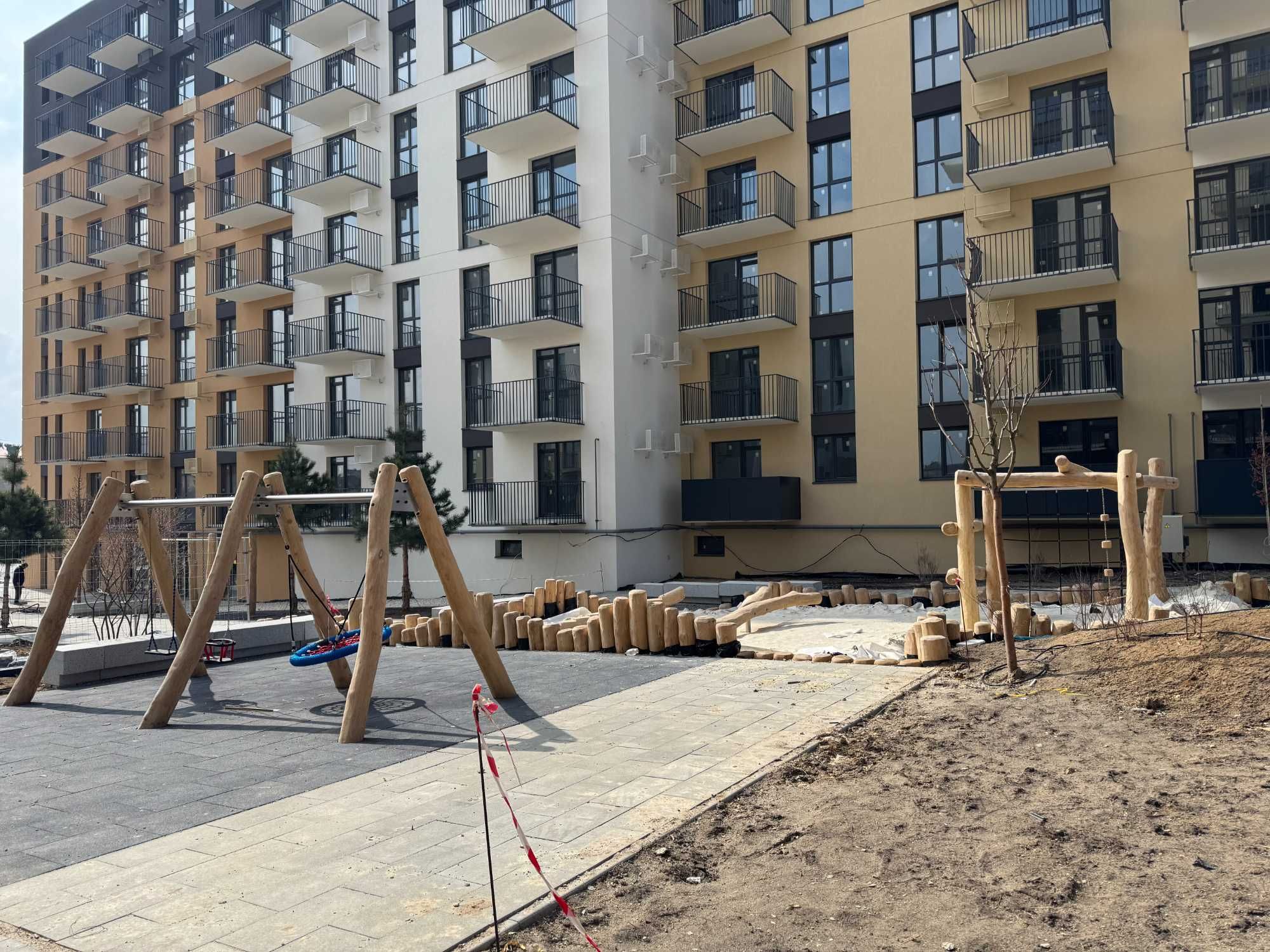 Продаж(Єоселя) 2-кімнатної квартири 57 м2 Пустомити (9км.від Львова)