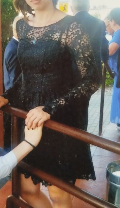 Czarna sukienka Vera Pola