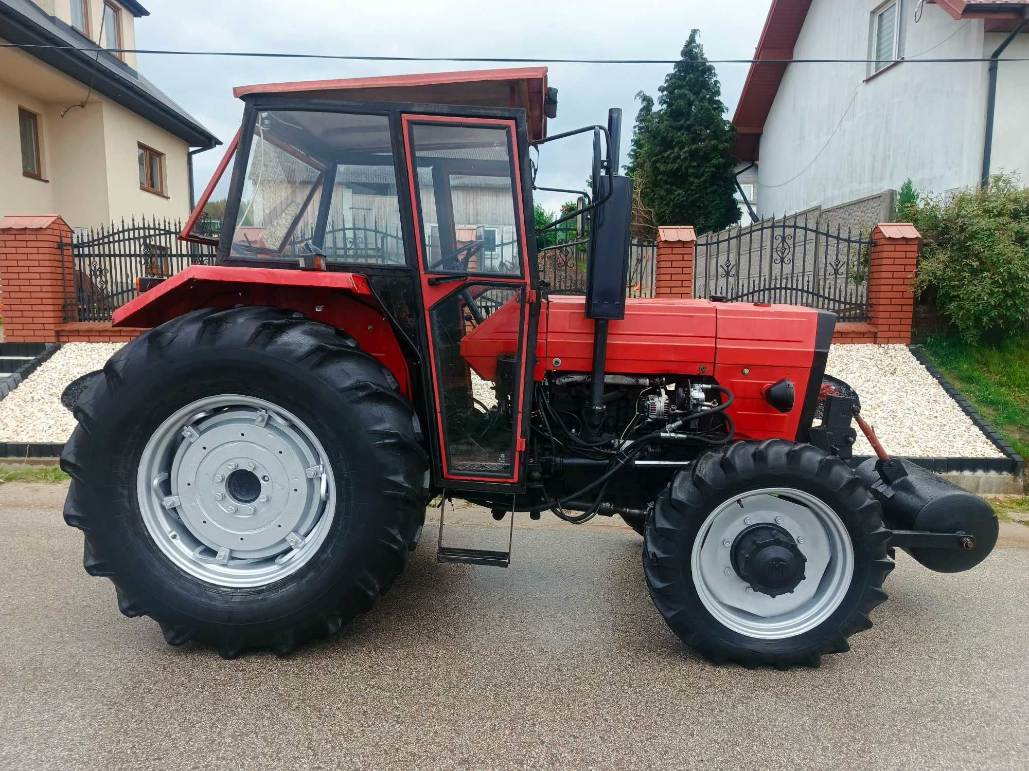 IMT 579 4x4, Massey ferguson