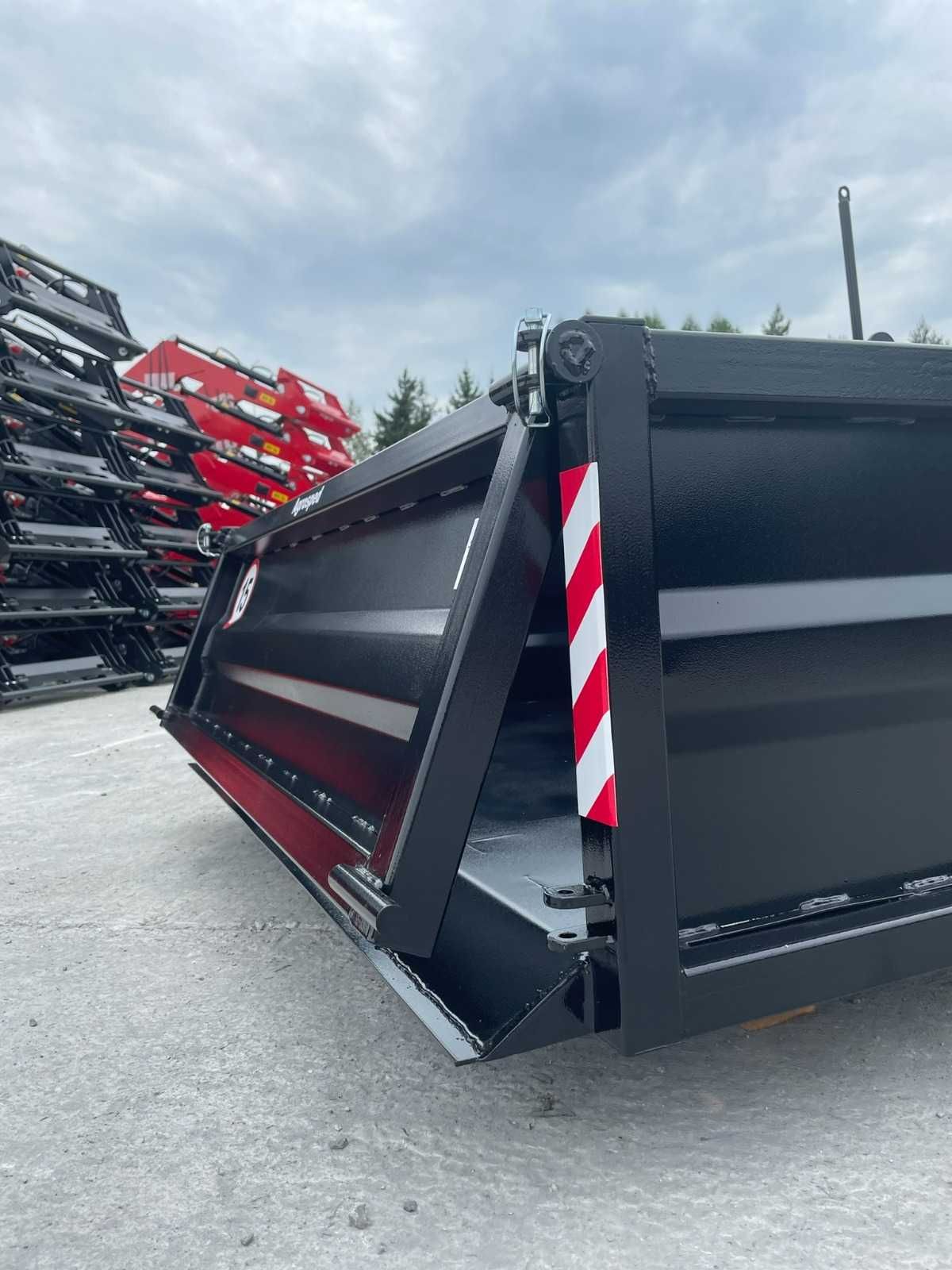 Skrzynia transportowa ładunkowa paczka do ciągnika 1.65m 1.85m 2.10 m