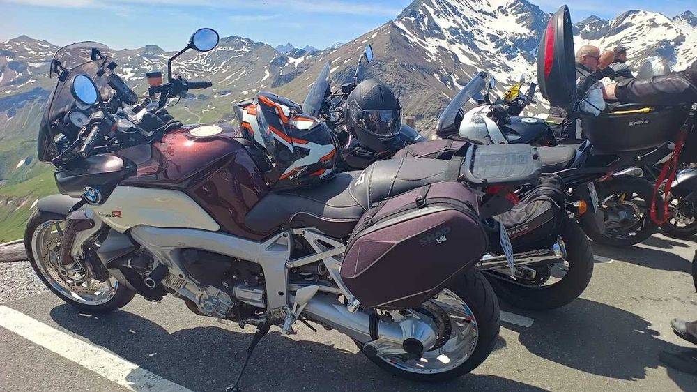 BMW K1200R Mocarny i szybki turystyk