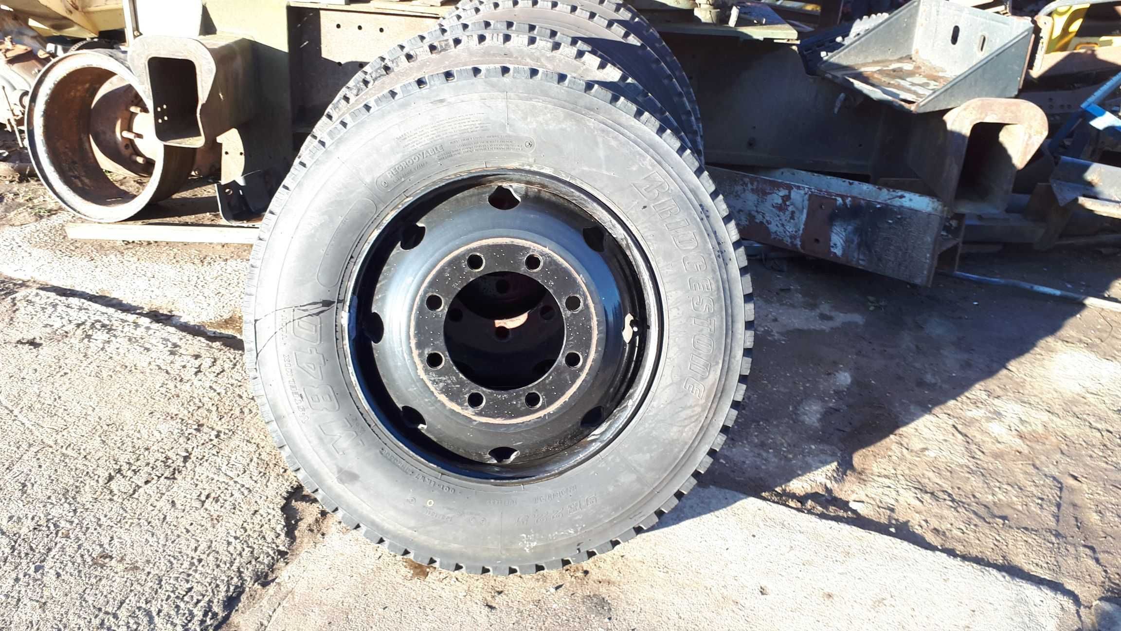 Koła Bridgestone 9 R22,5 2szt