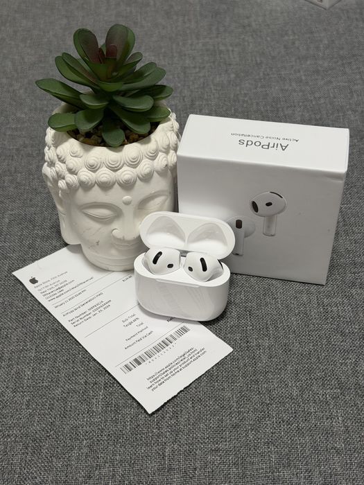 Apple AirPods 4.gen ANC