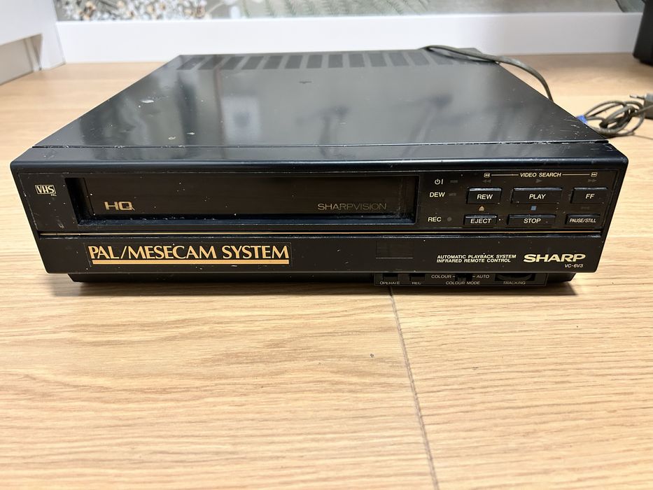 Odtwarzacz VHS SHARP VC-6V3DR – PAL/MESECAM System
