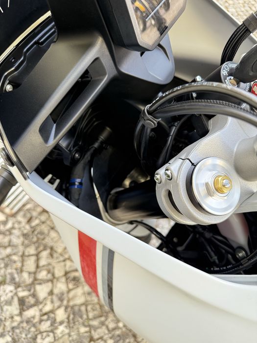 Ducati DesertX como nova