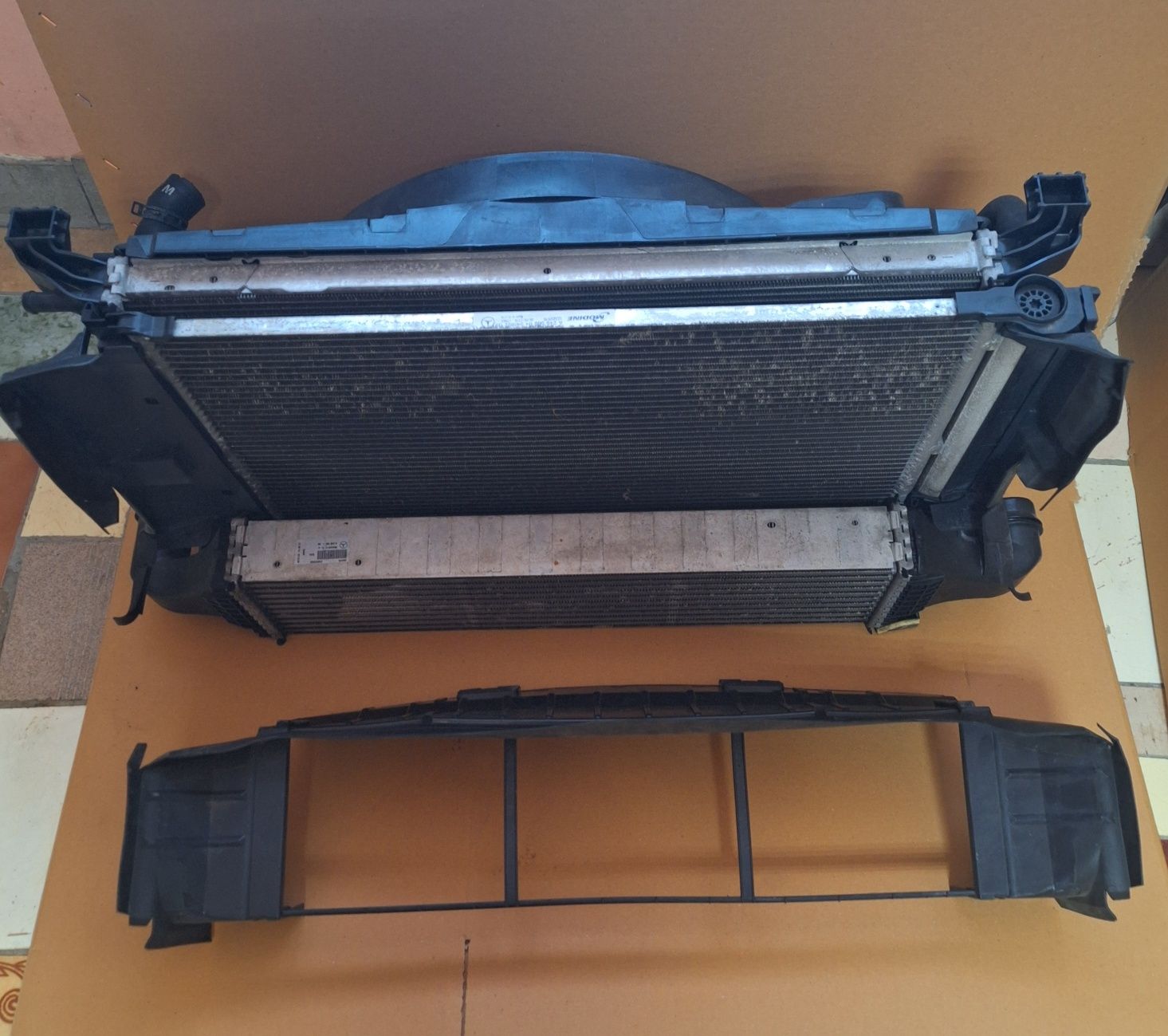 Komplet chłodnic Mercedes M270 A2465O00900