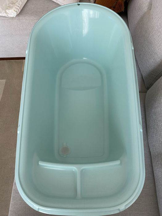 Banheira de bébé e muda fraldas