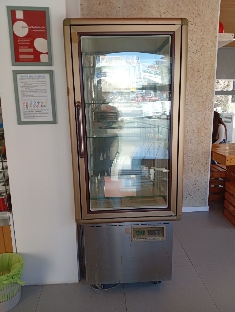 Vitrine para bolos