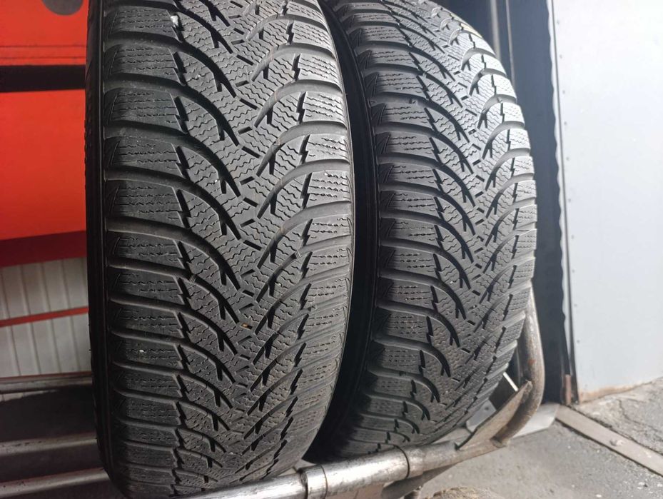 215 60 17 Kumho Winter Craft WP51 шини зимові