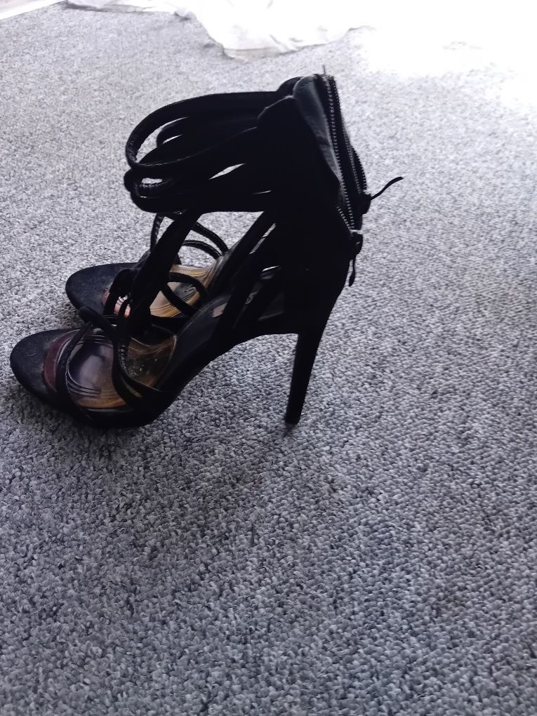 Buty zamszowe letnie wizytowe