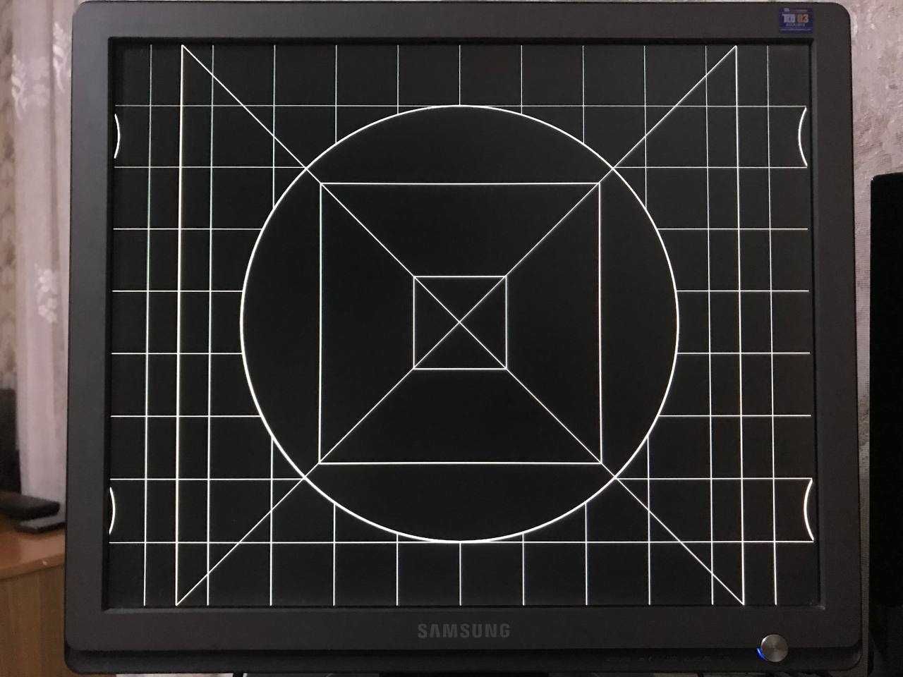 Монитор 19" Samsung 931BF (под ремонт)