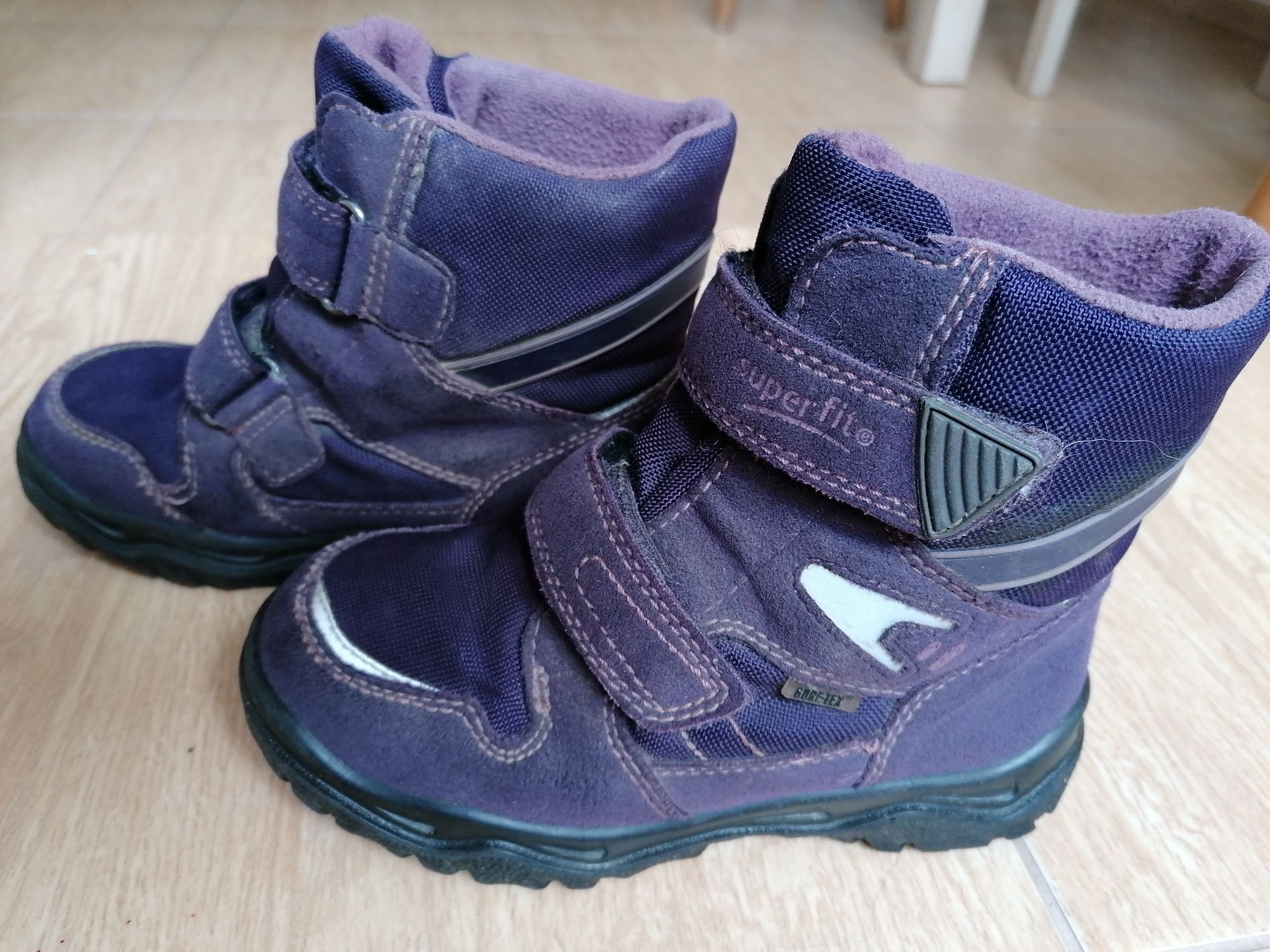 Зимові чобітки черевики Superfit