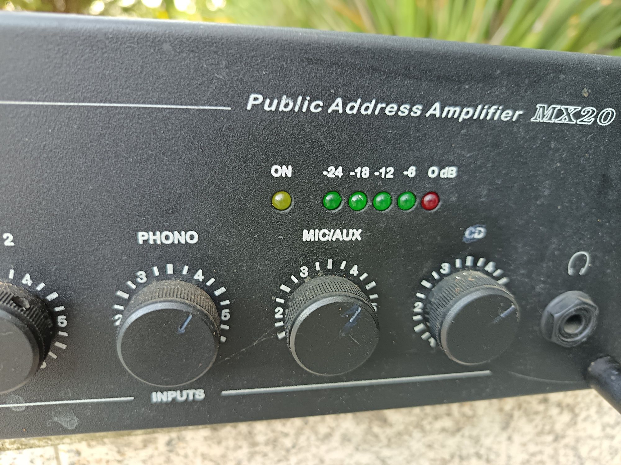 Amplificador QUASAR profissional