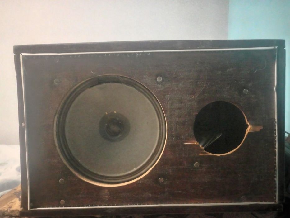 Продам колонку з двома дінаміками