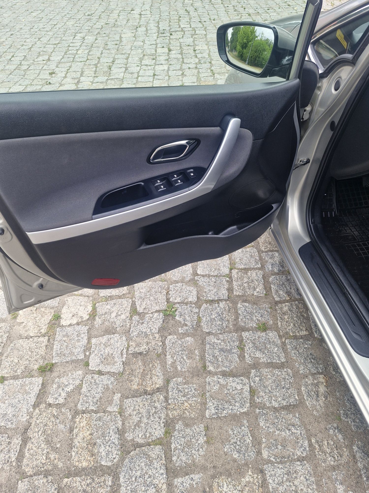 KIA CEE'D 1.6 ..