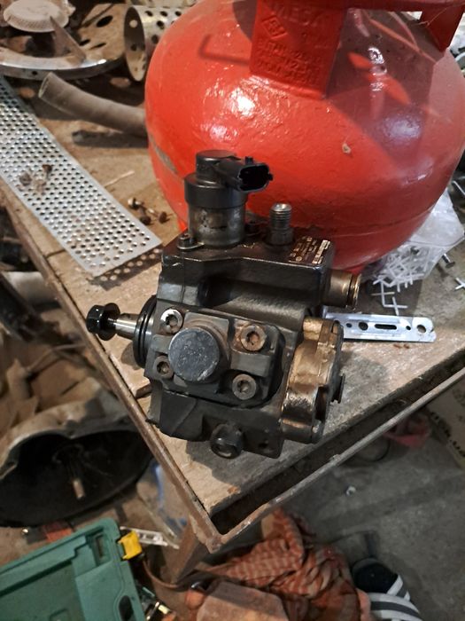 Насос палевний кіа