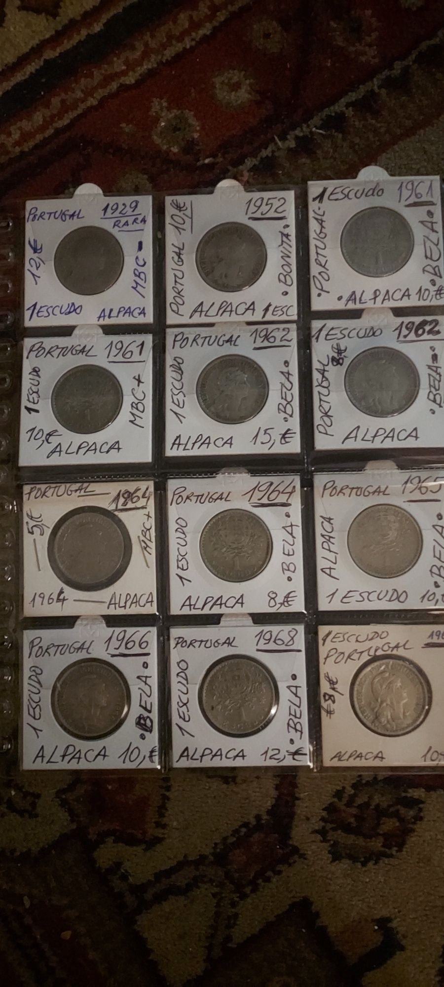 VENDO LOTE DE 24 moedas de Portugal. Selos novos também.  Fotos.