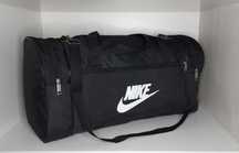 Сумка Nike спортивная чёрная вместительная. Новая.