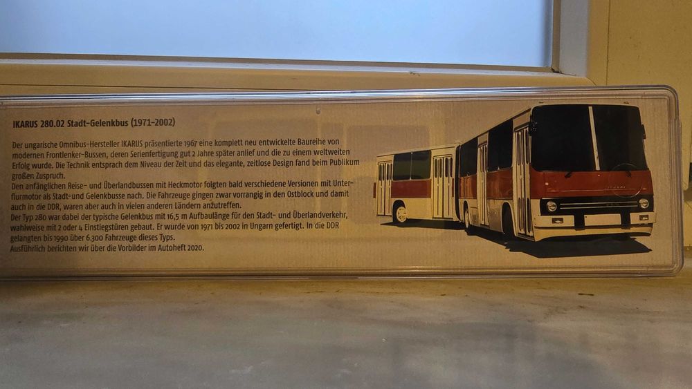 IKARUS 280.02 Brekina 1:87 w gablotce