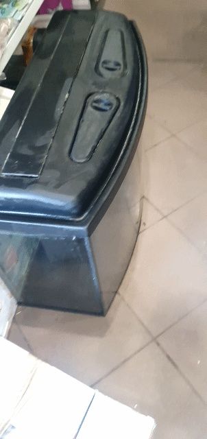 Akwarium 80x30x45 126l  i oświetlenie
