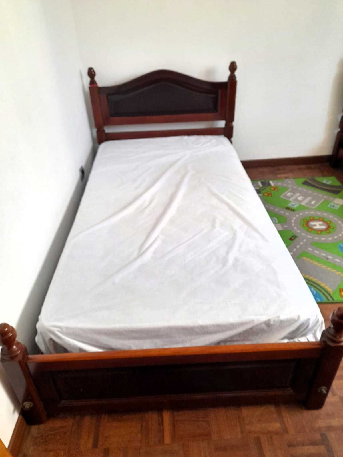 2 Camas de Solteiro - Ideal para Quarto de Gémeos