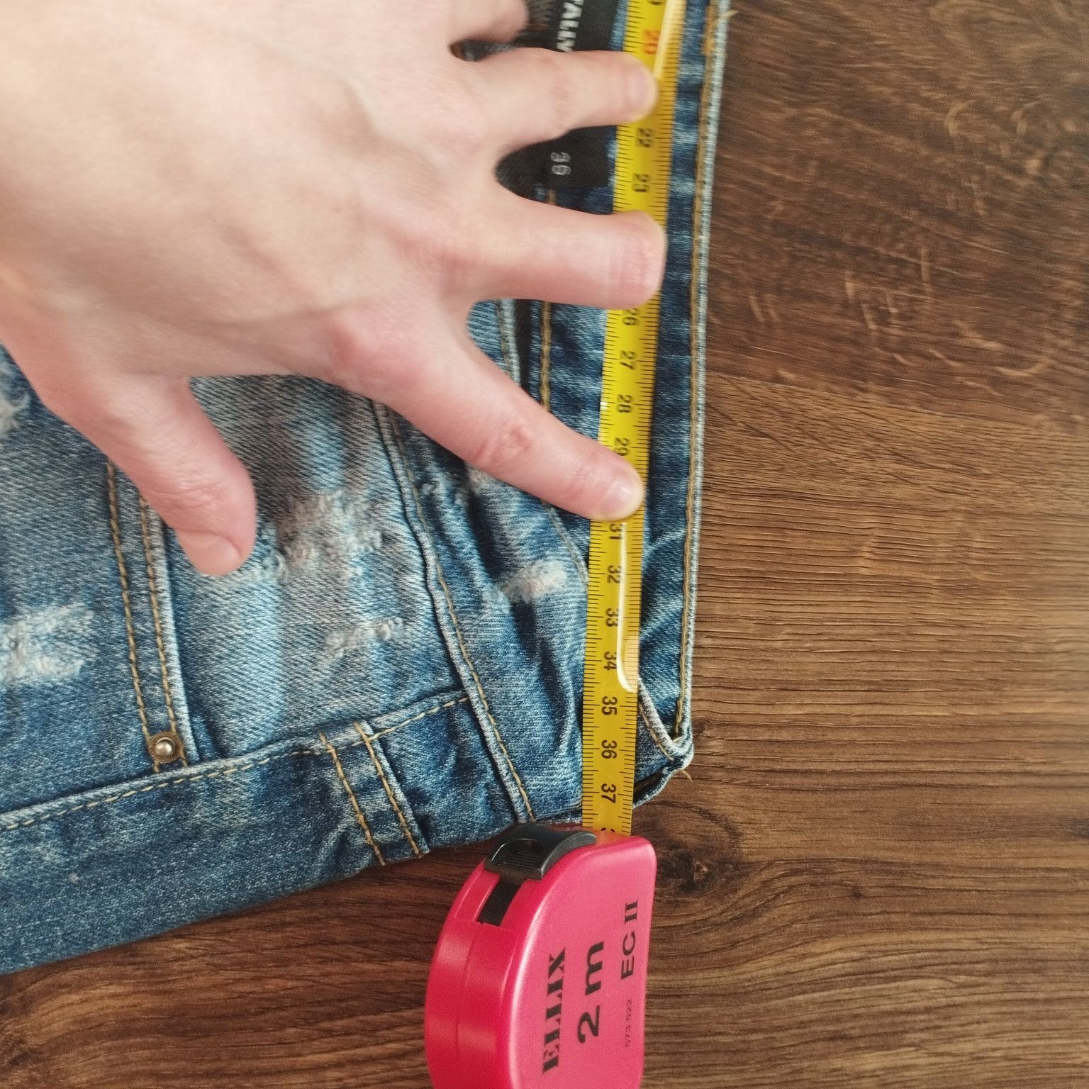 Damskie krótkie spodenki jeansowe rozmiar 36 S Tailly Weijl