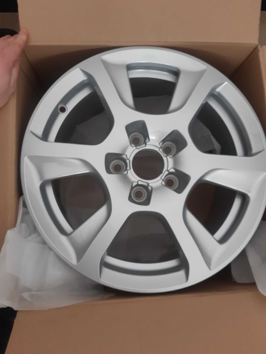 Nowa felga aluminiowa 16 cali oryginał