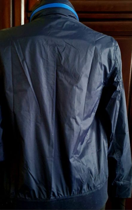 Tommy Hilfiger kurtka 158
Hilfinger przeciwdeszczowa kurtka