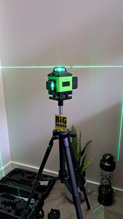 Nível Á Laser 4d Verde 16 Linhas Com 360 Graus + Tripé
