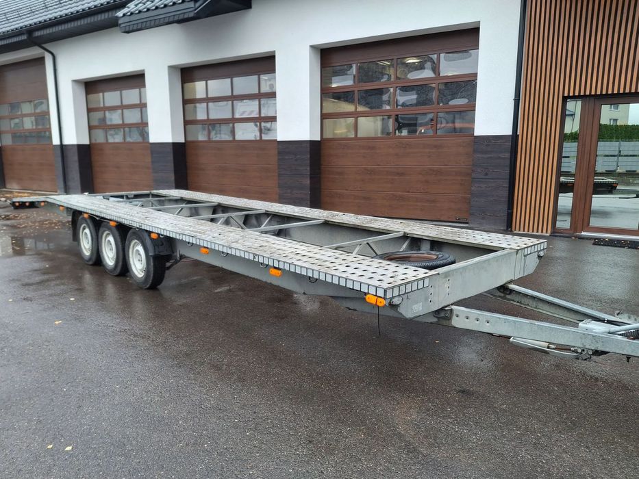 Przyczepa Laweta Niewiadów 8 Metrów Aluminiowa 3 Osie 2017r 3500kg DMC Ładowność 2600kg
