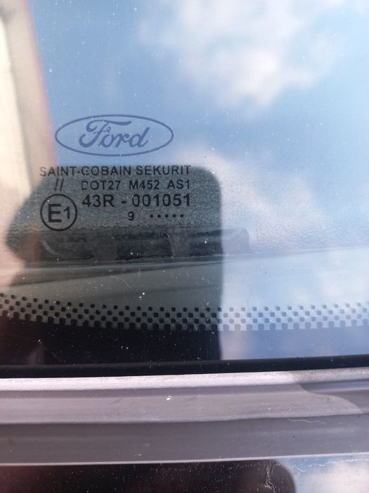 Форд фокус 2009рік